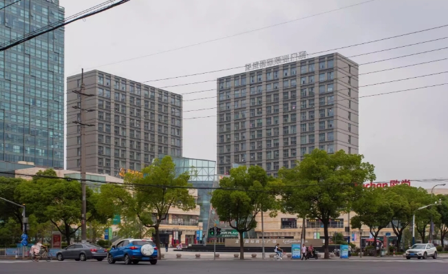 龍盛國際商業(yè)廣場：助推城市經濟，激活商業(yè)活力