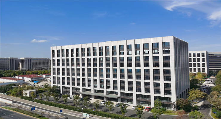 上海長三角電商中心招商熱線，一站式解決企業(yè)辦公需求！