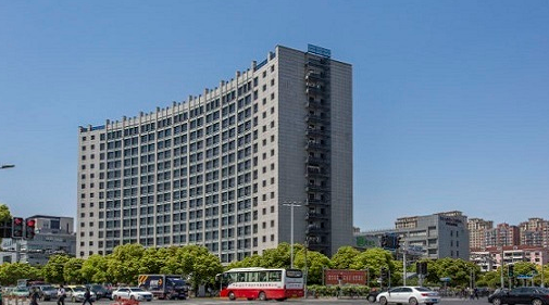 上海民潤(rùn)大廈：高性?xún)r(jià)比辦公空間，助力企業(yè)穩(wěn)健發(fā)展