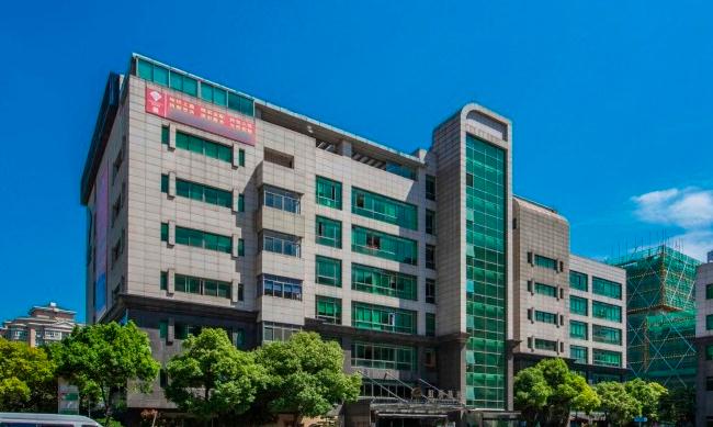 上海寶輕大廈：現(xiàn)代化裝修，一流商務服務