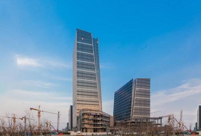 上海夢中心：創(chuàng)意與甲級寫字樓的完美結(jié)合，開啟辦公新時代