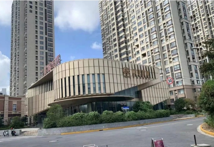 上海寶山友誼路商圈獨棟出售！帶900㎡露臺，可作酒店展廳用